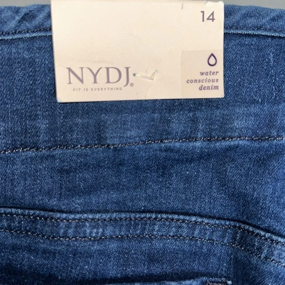 NYDJ Womens Size 14 Blue Chloe Capri Hollywood Jeans Mystique‎ NWT